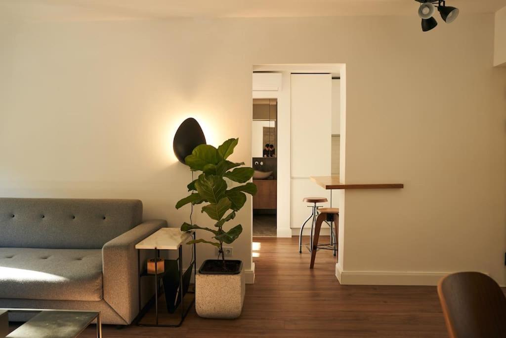 Ultracentral Two Rooms Apartment In Bucureşti Ngoại thất bức ảnh