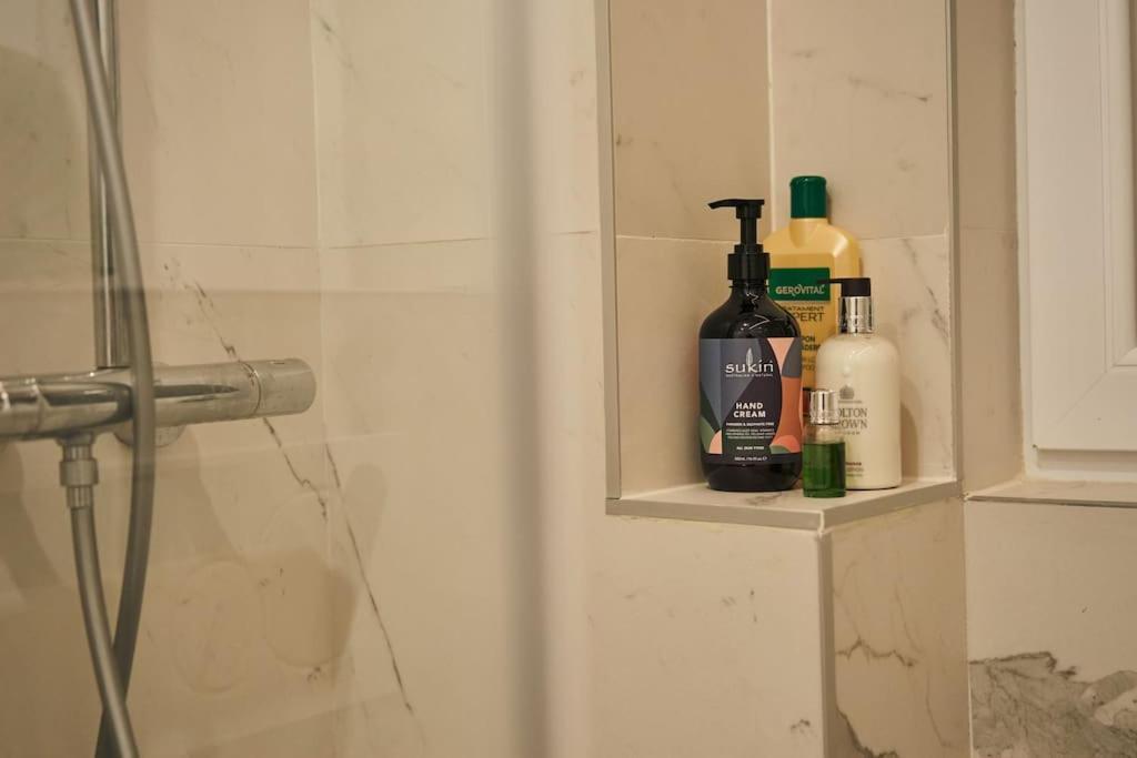 Ultracentral Two Rooms Apartment In Bucureşti Ngoại thất bức ảnh